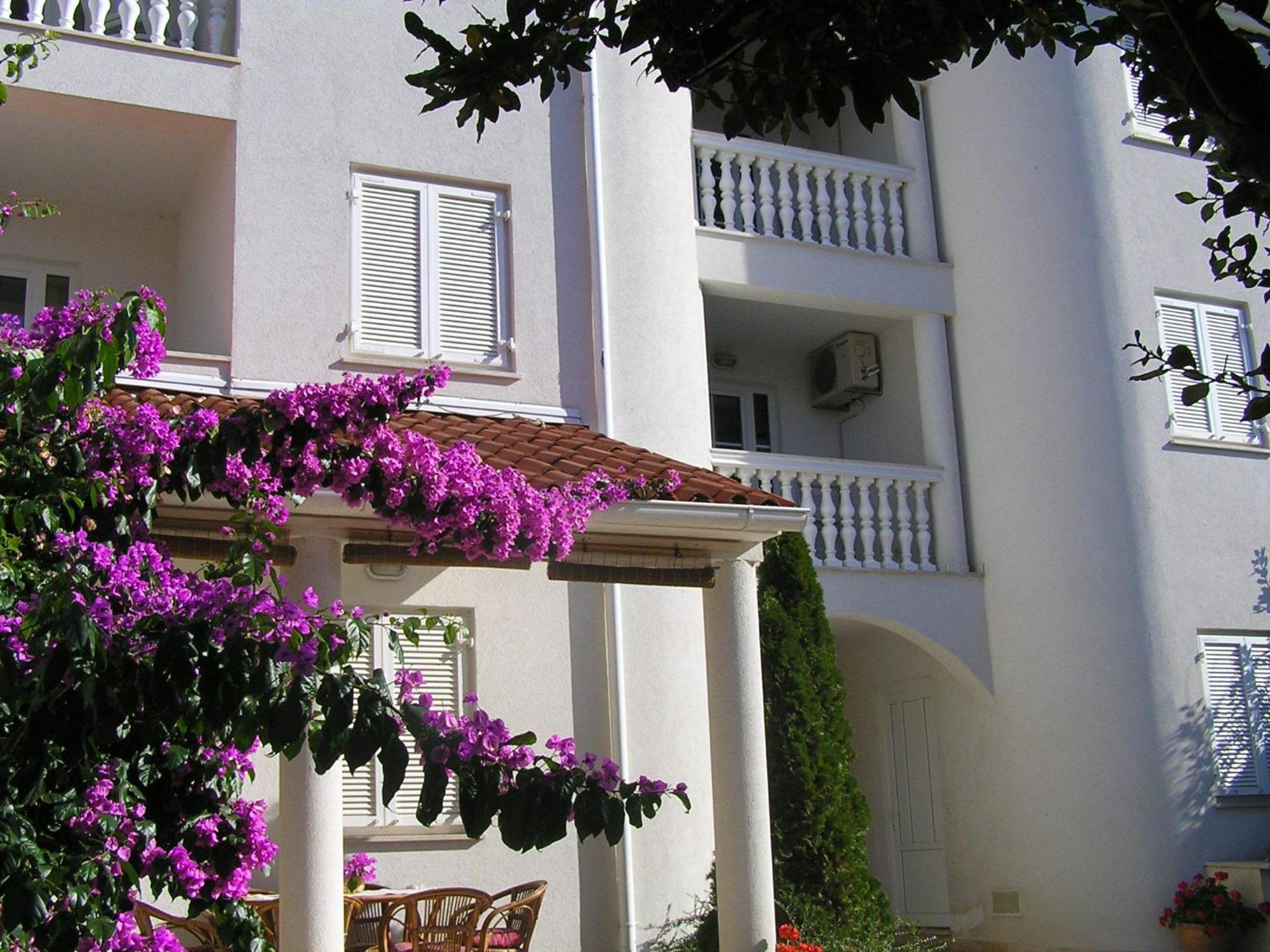 Apartments Paloma Blanca Medulin Exterior foto